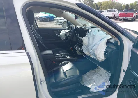 2023 Lincoln Corsair Standard z USA, uszkodzony, nr VIN 5LMCJ1CAXPUL10320